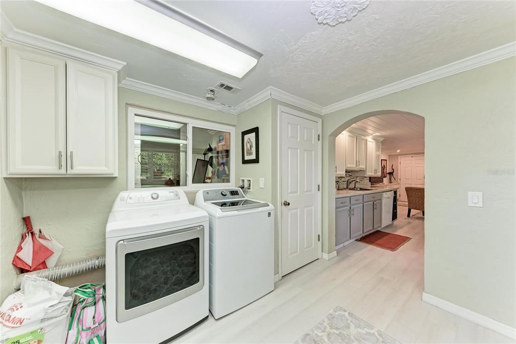 For Sale: $474,900 (3 beds, 1 baths, 850 Square Feet)