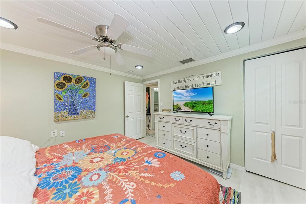 For Sale: $474,900 (3 beds, 1 baths, 850 Square Feet)