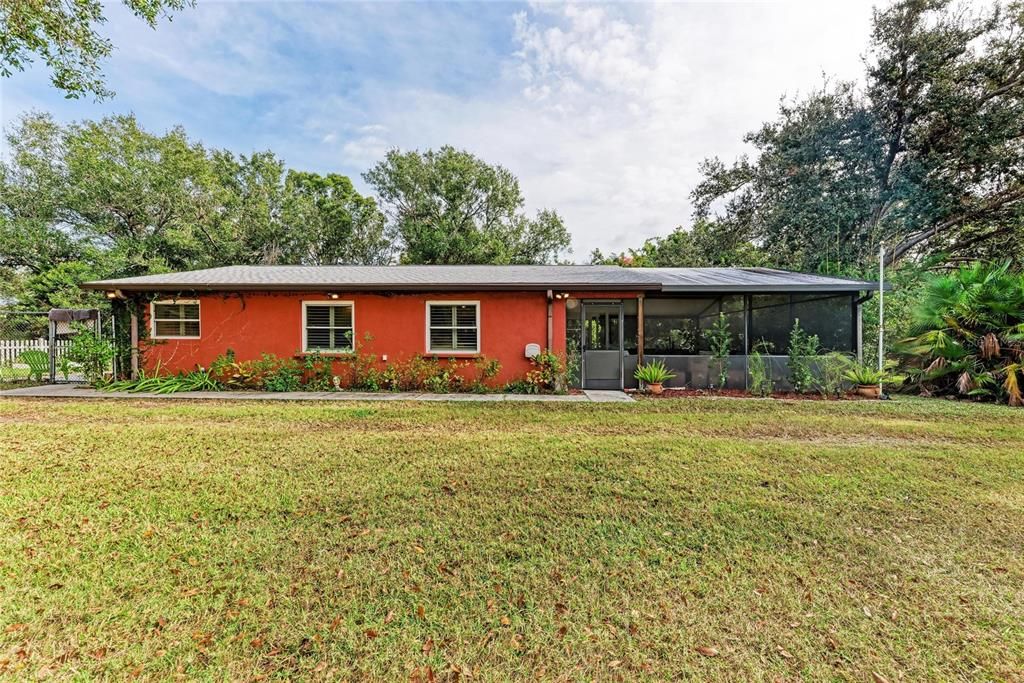 For Sale: $474,900 (3 beds, 1 baths, 850 Square Feet)