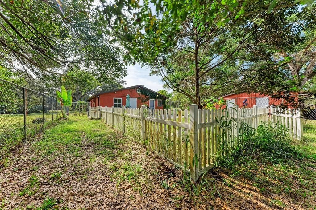 For Sale: $474,900 (3 beds, 1 baths, 850 Square Feet)