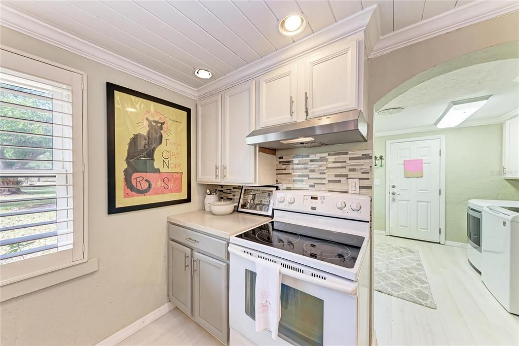 For Sale: $474,900 (3 beds, 1 baths, 850 Square Feet)