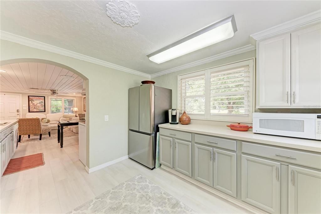 For Sale: $474,900 (3 beds, 1 baths, 850 Square Feet)