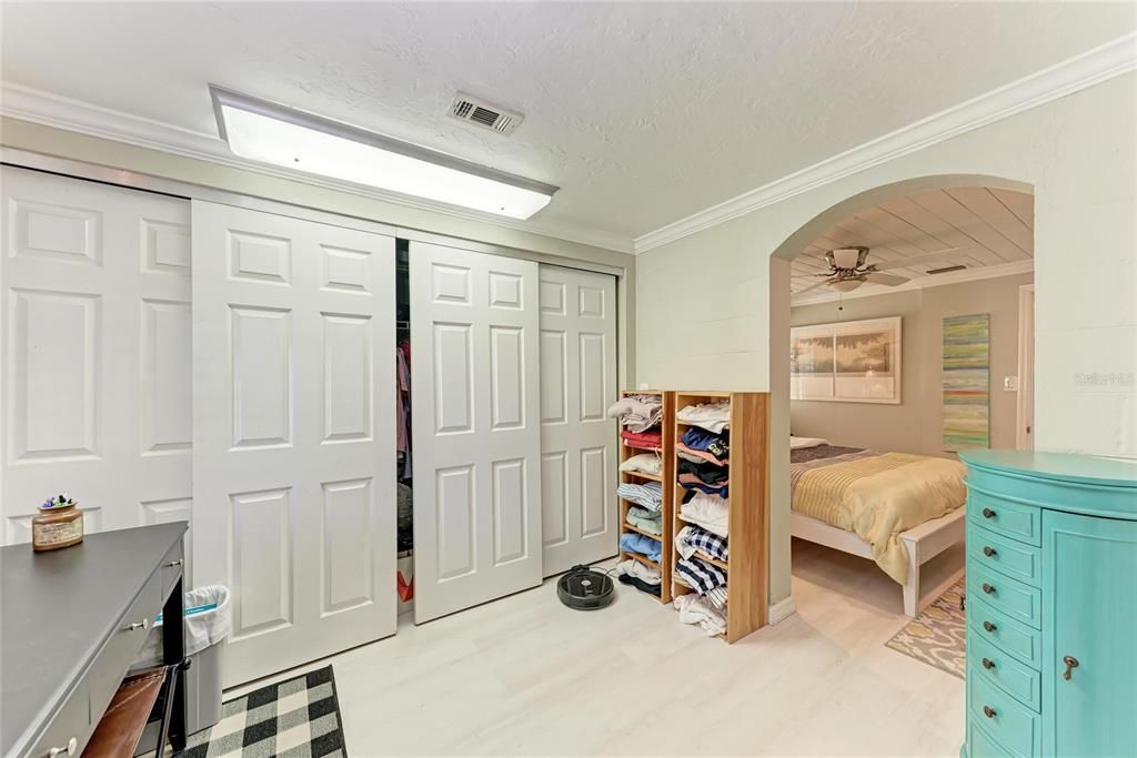 For Sale: $474,900 (3 beds, 1 baths, 850 Square Feet)