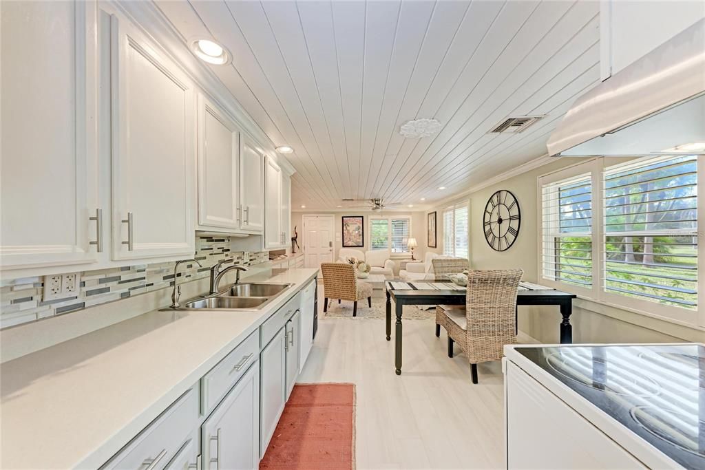 For Sale: $474,900 (3 beds, 1 baths, 850 Square Feet)