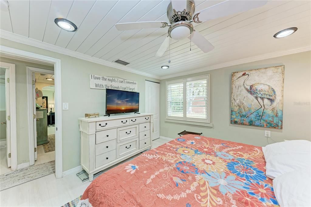 For Sale: $474,900 (3 beds, 1 baths, 850 Square Feet)