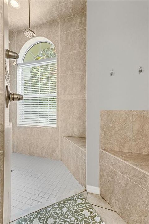 For Sale: $729,000 (3 beds, 3 baths, 3320 Square Feet)