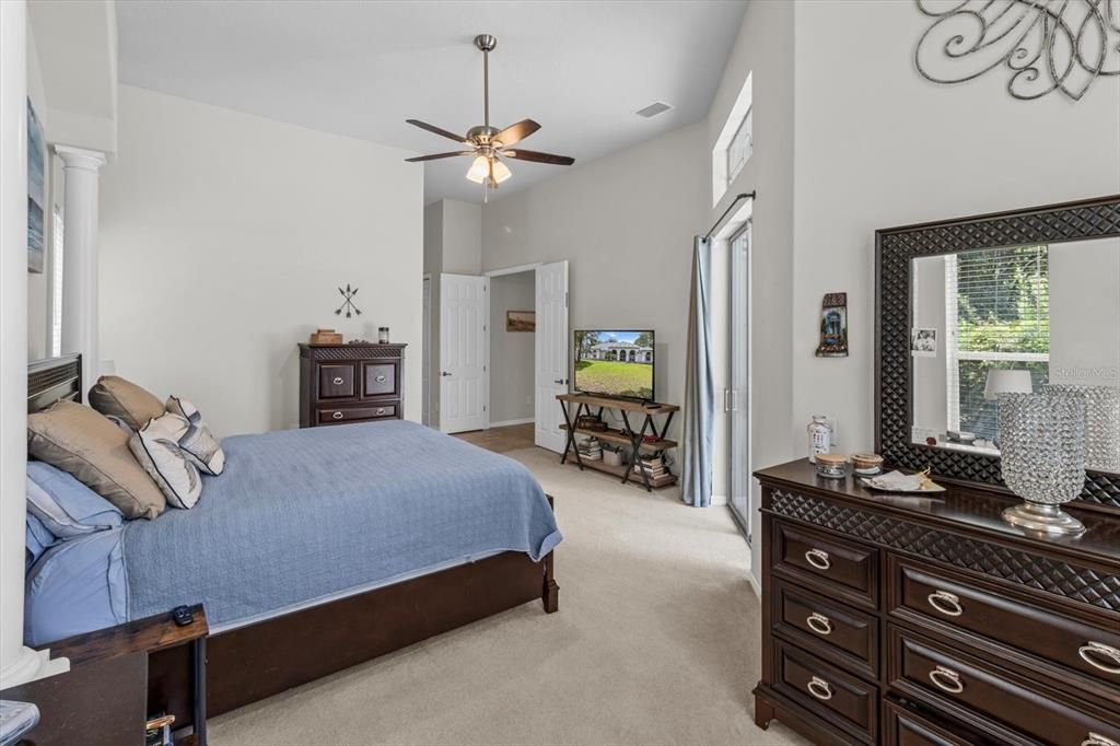 For Sale: $729,000 (3 beds, 3 baths, 3320 Square Feet)