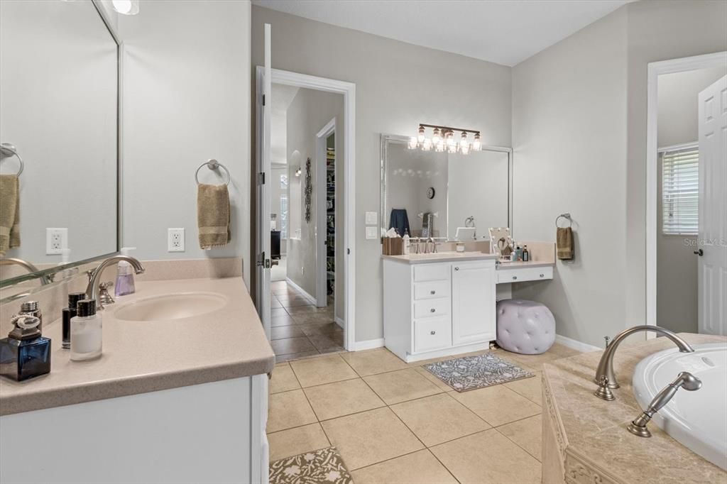 For Sale: $729,000 (3 beds, 3 baths, 3320 Square Feet)