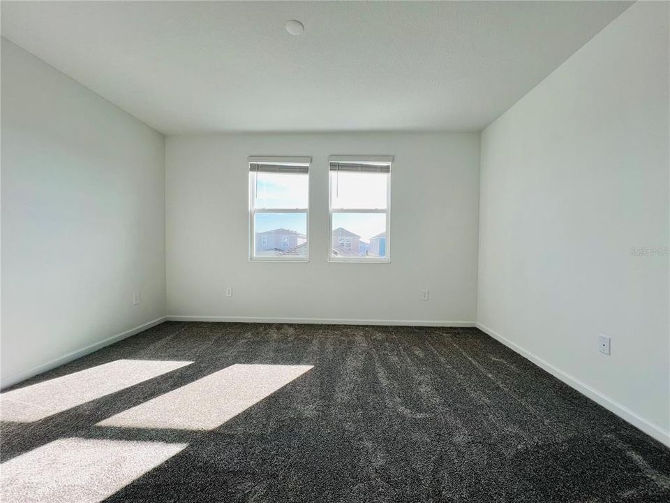 出租: $2,250 (3 贝兹, 2 浴室, 1796 平方英尺)