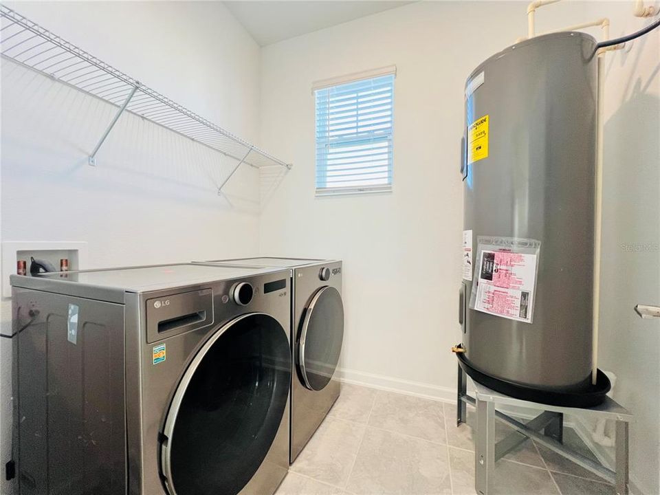 出租: $2,250 (3 贝兹, 2 浴室, 1796 平方英尺)