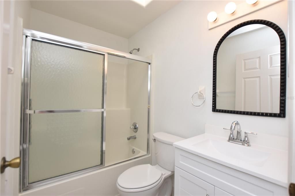 出租: $1,760 (2 贝兹, 2 浴室, 1627 平方英尺)