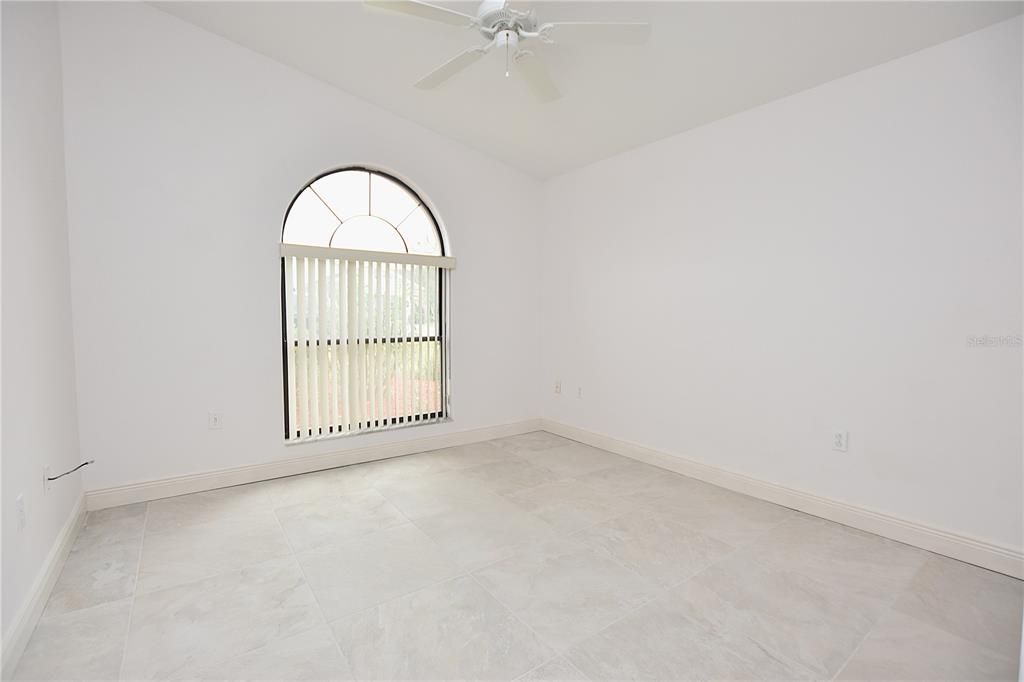 出租: $1,760 (2 贝兹, 2 浴室, 1627 平方英尺)