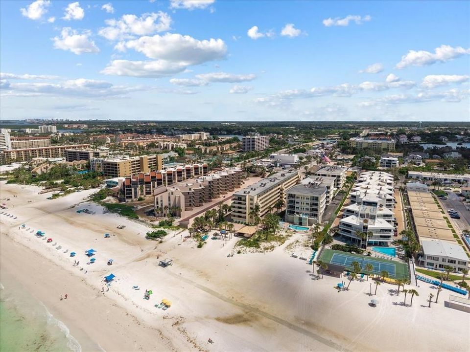 待售: $459,000 (2 贝兹, 2 浴室, 900 平方英尺)