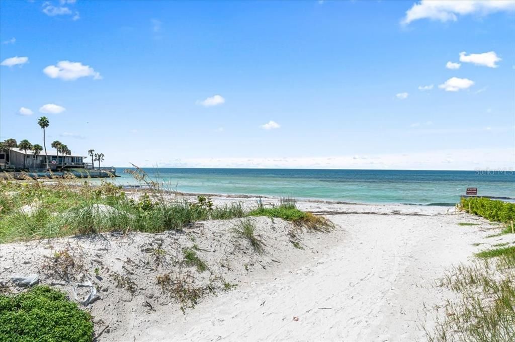 待售: $459,000 (2 贝兹, 2 浴室, 900 平方英尺)