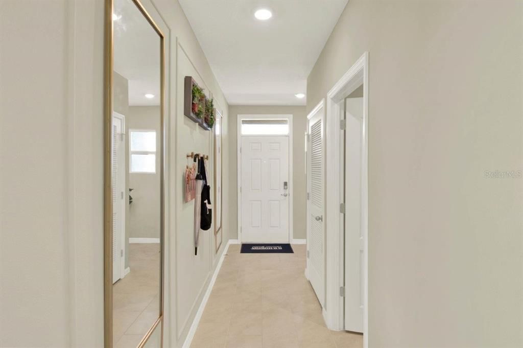 En Venta: $287,080 (4 camas, 2 baños, 1665 Pies cuadrados)