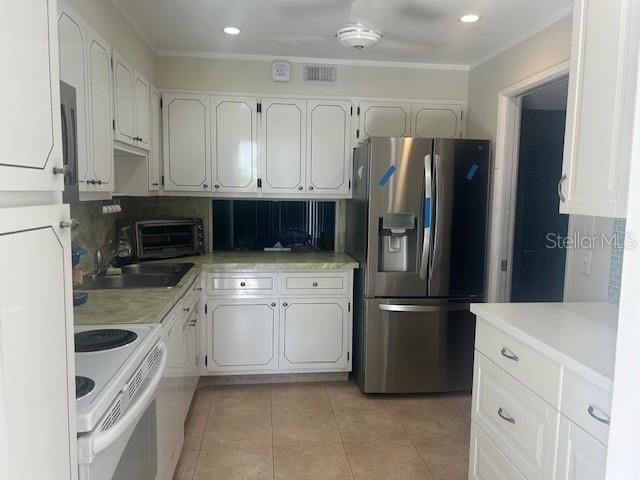 待售: $210,000 (3 贝兹, 2 浴室, 1390 平方英尺)