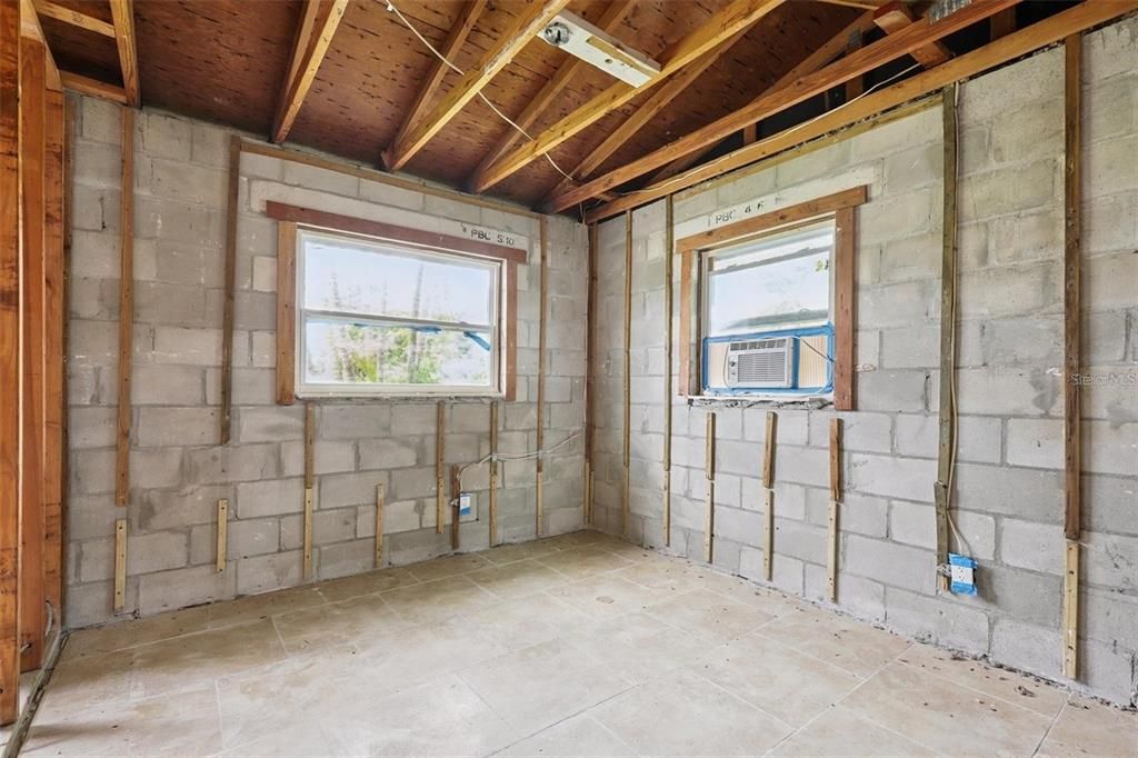 For Sale: $199,000 (3 beds, 2 baths, 1378 Square Feet)