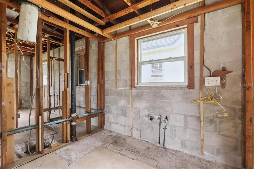 For Sale: $199,000 (3 beds, 2 baths, 1378 Square Feet)