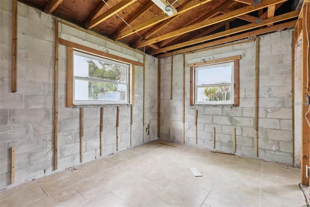 For Sale: $199,000 (3 beds, 2 baths, 1378 Square Feet)