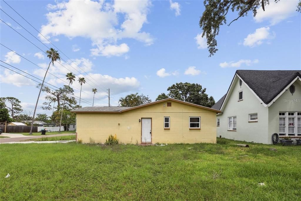 For Sale: $199,000 (3 beds, 2 baths, 1378 Square Feet)