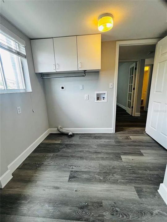 For Rent: $2,850 (4 beds, 2 baths, 1610 Square Feet)