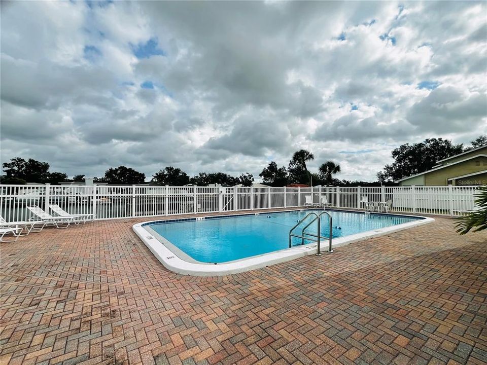 For Rent: $2,850 (4 beds, 2 baths, 1610 Square Feet)