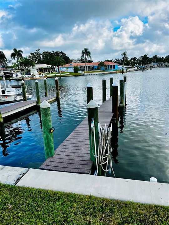 For Rent: $2,850 (4 beds, 2 baths, 1610 Square Feet)