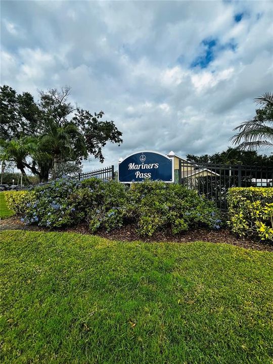 For Rent: $2,850 (4 beds, 2 baths, 1610 Square Feet)