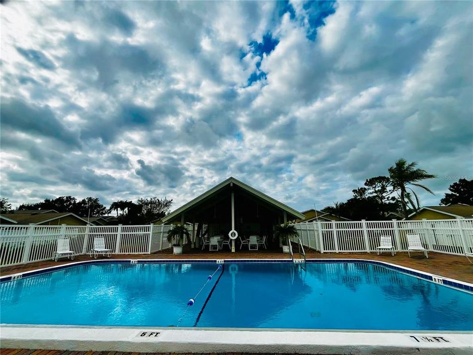 For Rent: $2,850 (4 beds, 2 baths, 1610 Square Feet)