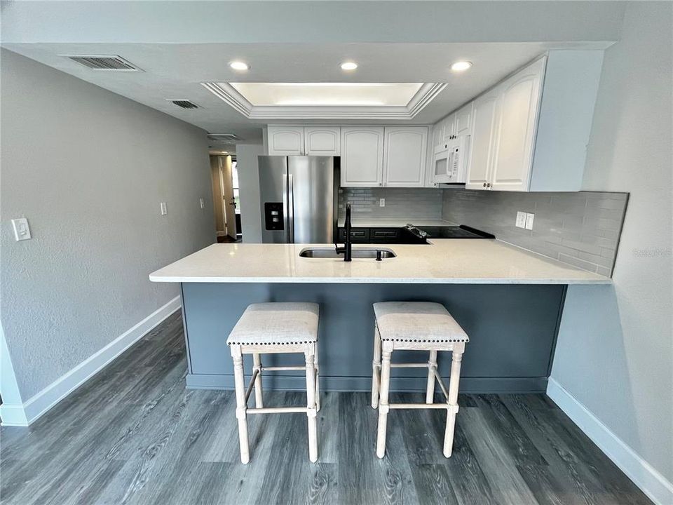 For Rent: $2,850 (4 beds, 2 baths, 1610 Square Feet)