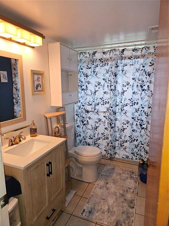 На продажу: $230,000 (3 спален, 2 ванн, 1511 Квадратных фут)