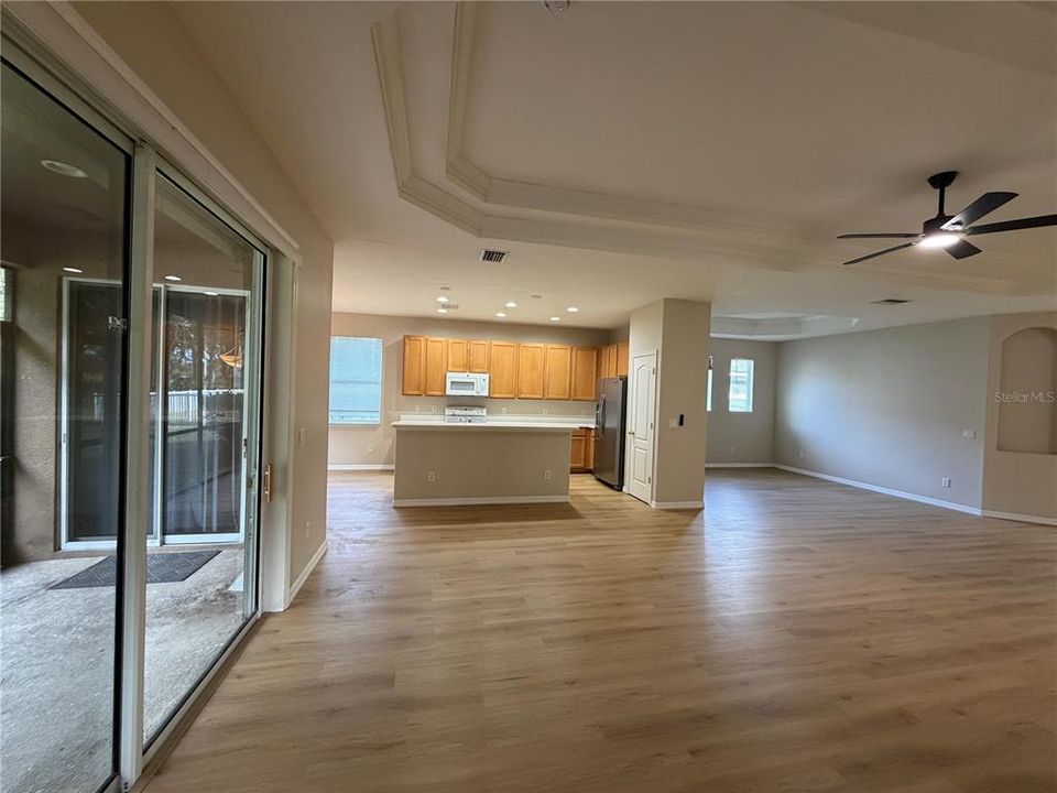 В аренду: $2,950 (4 спален, 2 ванн, 2123 Квадратных фут)