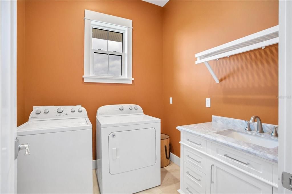 For Sale: $1,379,000 (3 beds, 2 baths, 2064 Square Feet)