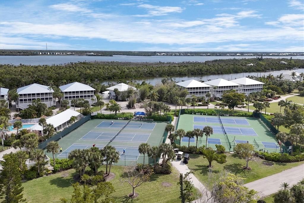 For Sale: $1,379,000 (3 beds, 2 baths, 2064 Square Feet)