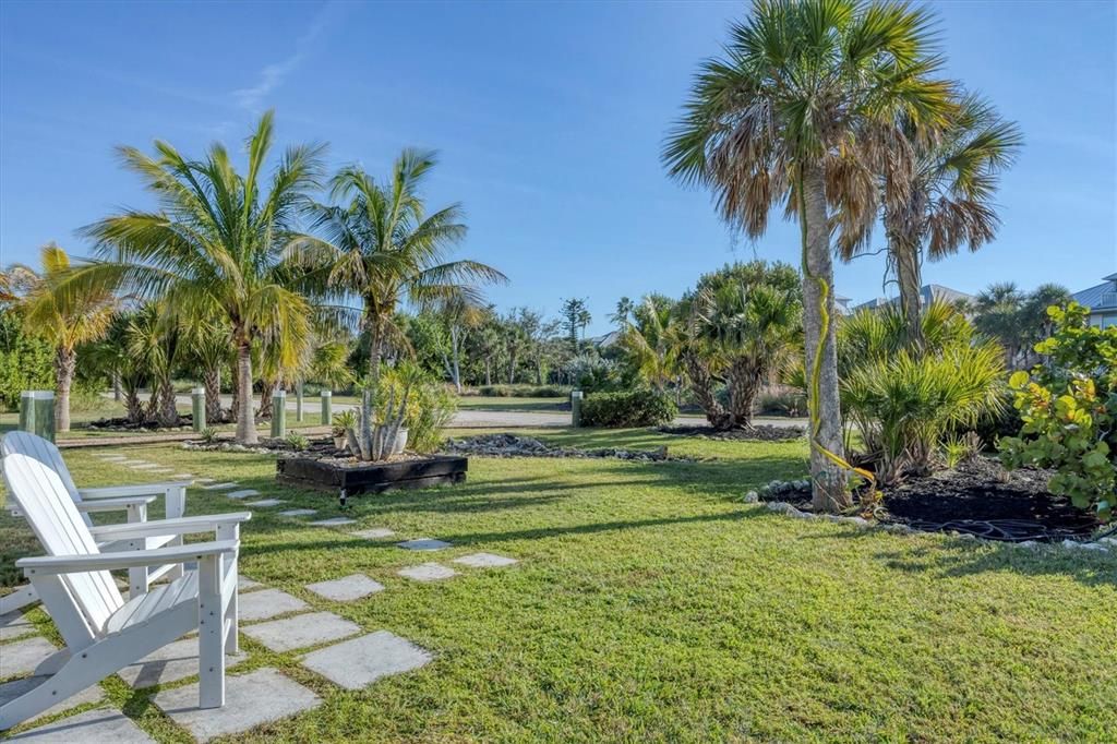 For Sale: $1,379,000 (3 beds, 2 baths, 2064 Square Feet)