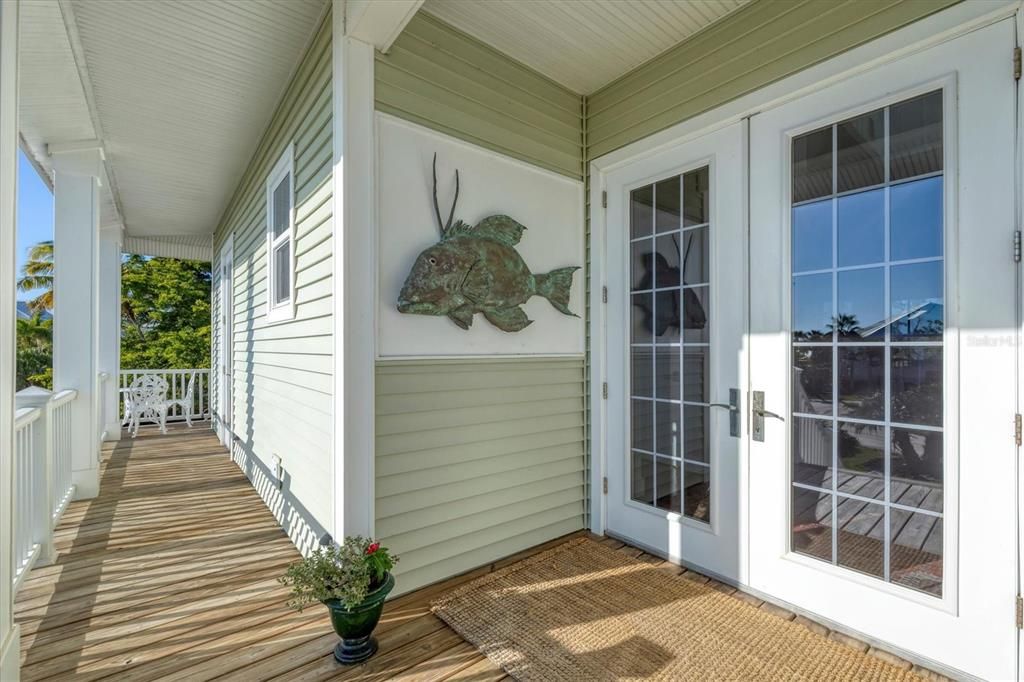 For Sale: $1,379,000 (3 beds, 2 baths, 2064 Square Feet)