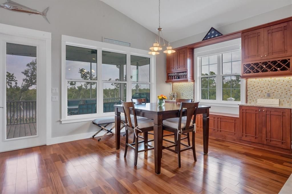 For Sale: $1,379,000 (3 beds, 2 baths, 2064 Square Feet)