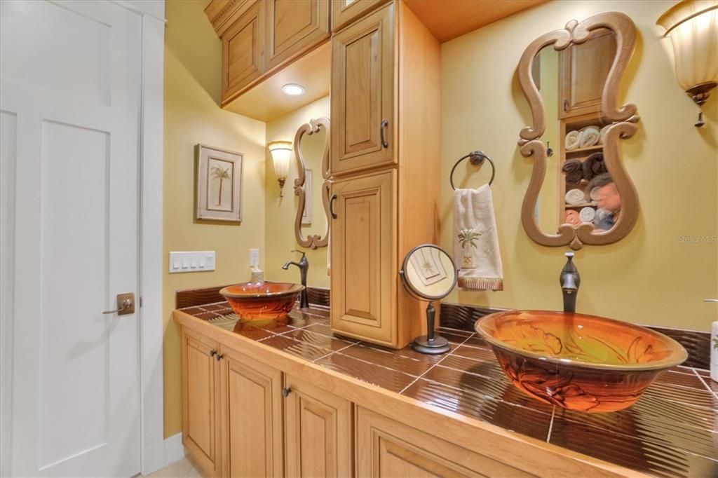 For Sale: $1,379,000 (3 beds, 2 baths, 2064 Square Feet)