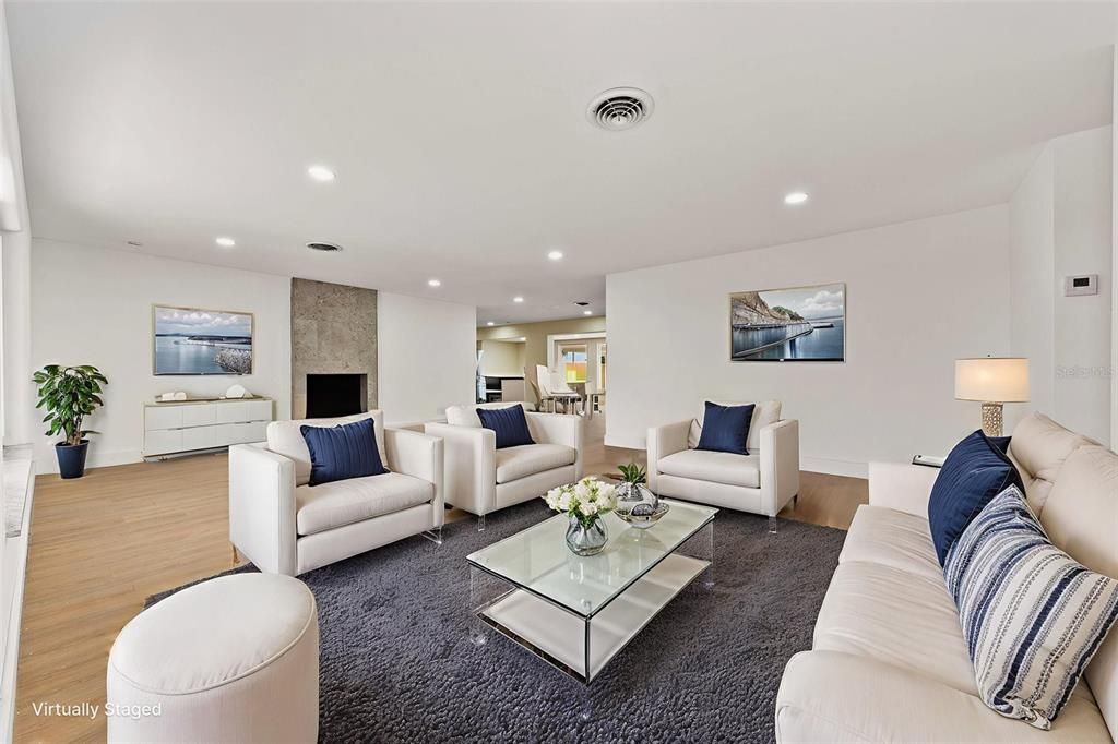 En Venta: $625,000 (4 camas, 2 baños, 2304 Pies cuadrados)