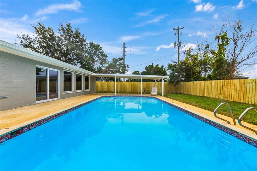 En Venta: $625,000 (4 camas, 2 baños, 2304 Pies cuadrados)