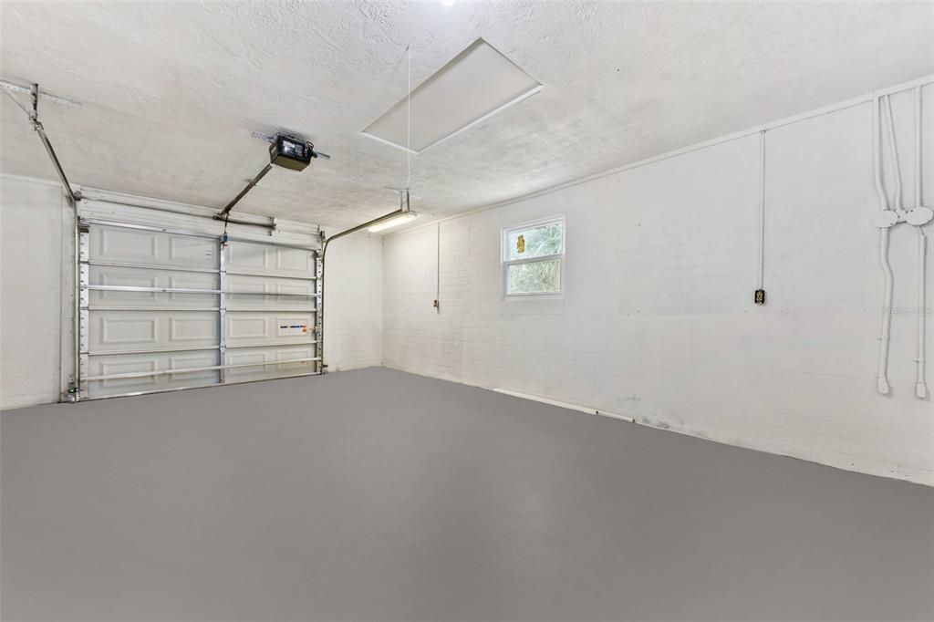 En Venta: $625,000 (4 camas, 2 baños, 2304 Pies cuadrados)