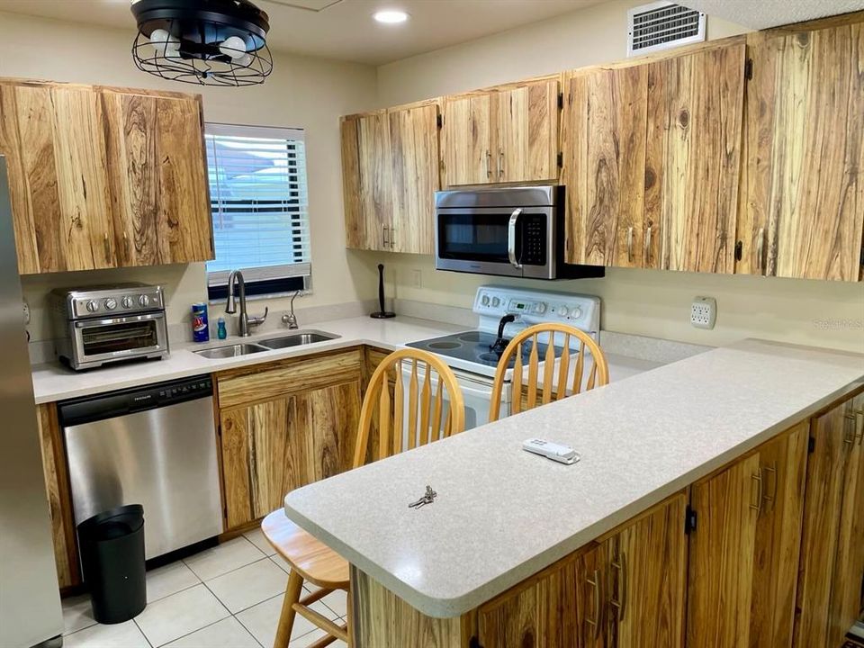 В аренду: $1,599 (2 спален, 2 ванн, 1471 Квадратных фут)