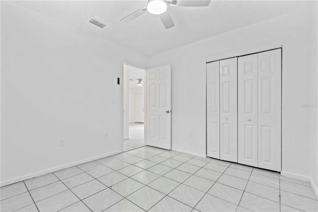 出租: $1,895 (4 贝兹, 3 浴室, 1175 平方英尺)