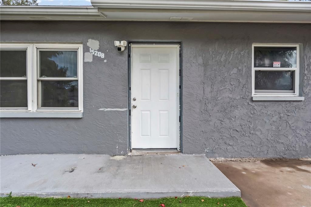 出租: $1,895 (4 贝兹, 3 浴室, 1175 平方英尺)