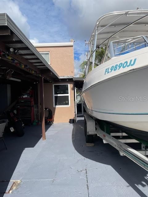 For Sale: $450,000 (2 beds, 1 baths, 1110 Square Feet)