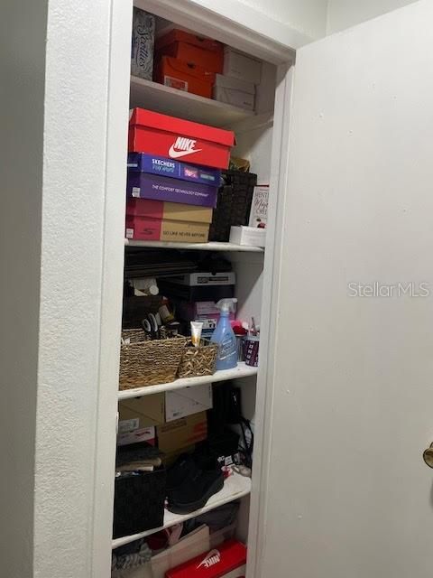 For Sale: $450,000 (2 beds, 1 baths, 1110 Square Feet)