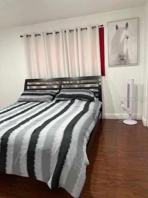 For Sale: $450,000 (2 beds, 1 baths, 1110 Square Feet)