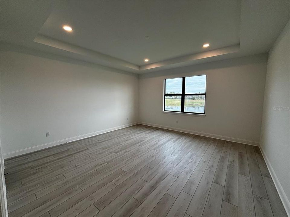 En Venta: $719,000 (3 camas, 3 baños, 2261 Pies cuadrados)