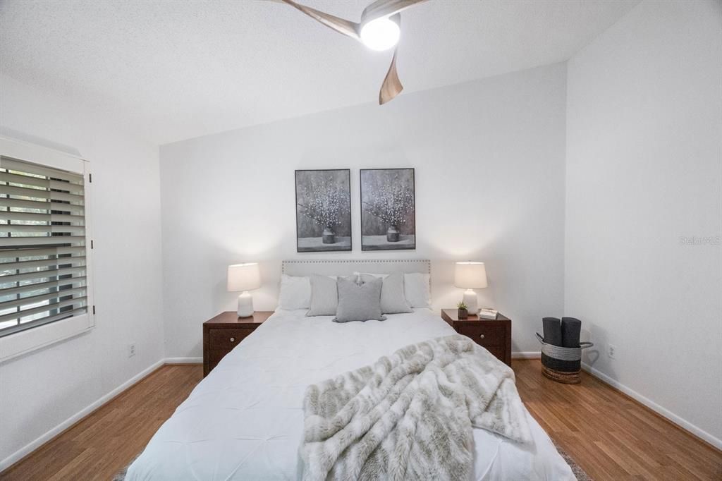 На продажу: $349,000 (2 спален, 2 ванн, 1255 Квадратных фут)