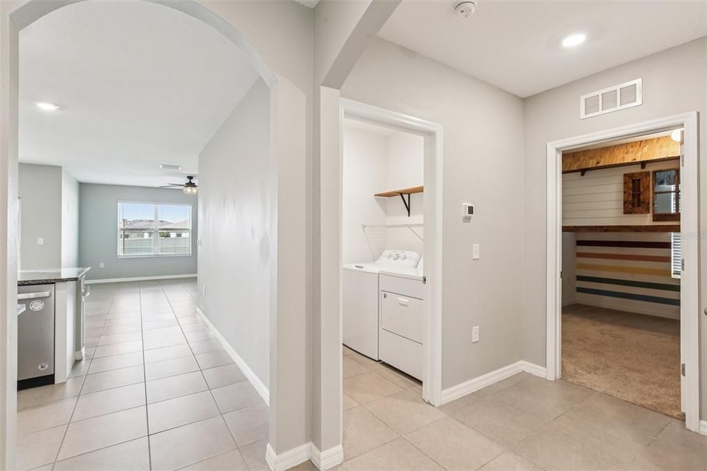 待售: $398,000 (4 贝兹, 2 浴室, 1846 平方英尺)